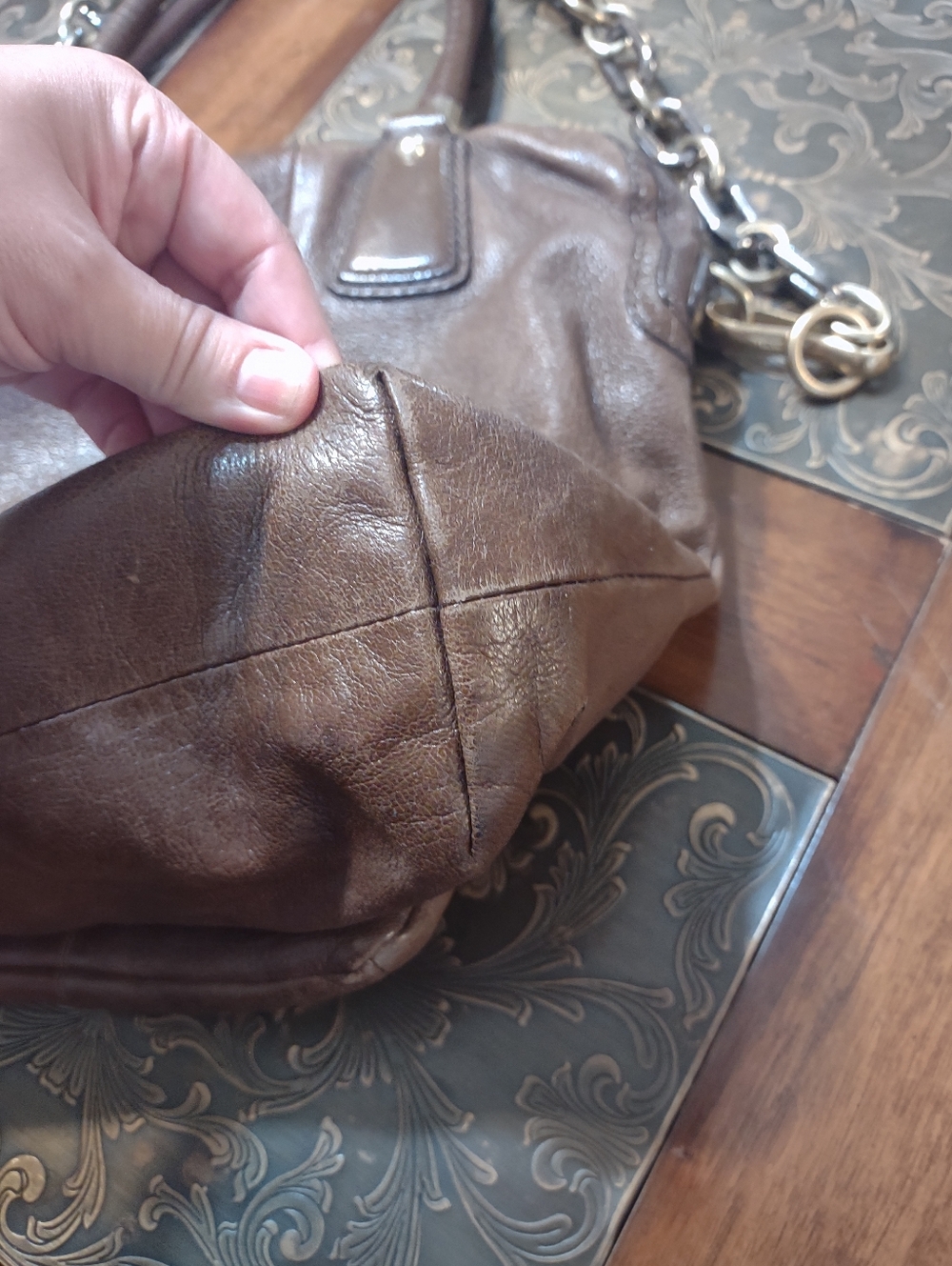 Coach Vintage Brown Leather Shoulder Bag with Chain Strap - Picture 14 of 16